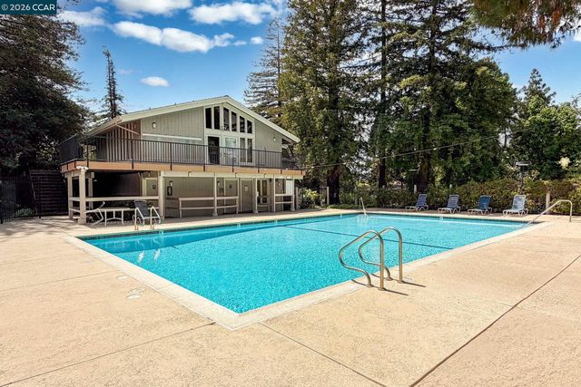1578 Pyrenees Pl, Walnut Creek, CA 94598
