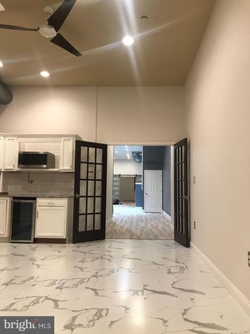 809 N 2ND ST, Philadelphia, PA 19123