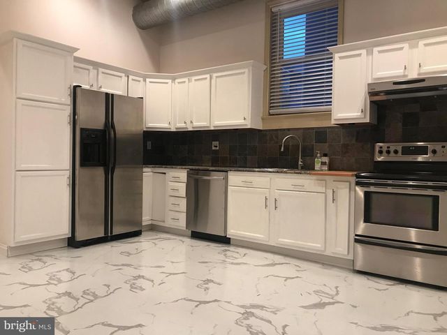 809 N 2ND ST, Philadelphia, PA 19123