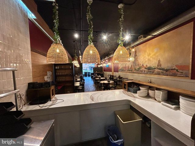 809 N 2ND ST, Philadelphia, PA 19123