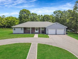 145 Chestnut Street, Mount Sinai, NY 11766
