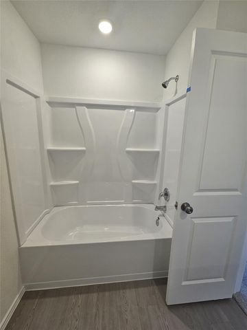 2308 Blizzard DR, Lockhart, TX 78644