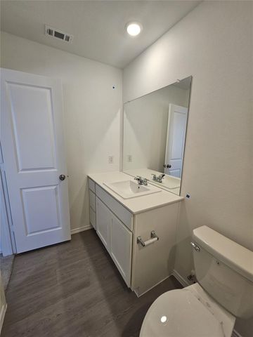 2308 Blizzard DR, Lockhart, TX 78644