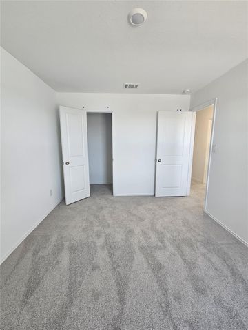 2308 Blizzard DR, Lockhart, TX 78644