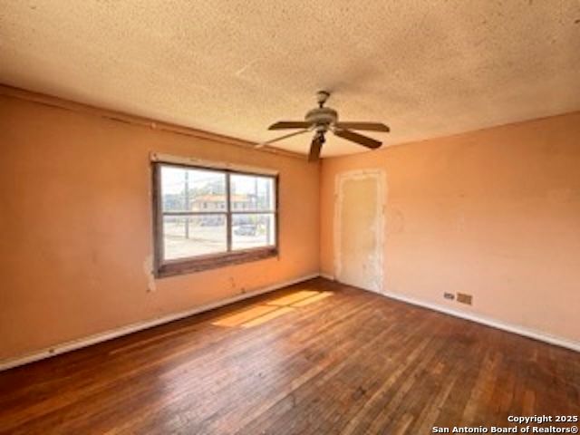 3016 S Presa, San Antonio, TX 78210