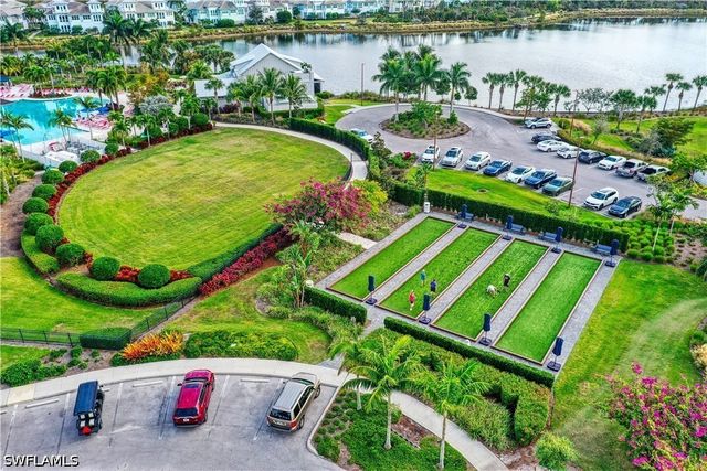 8963 Gustavia CT, Naples, FL 34112