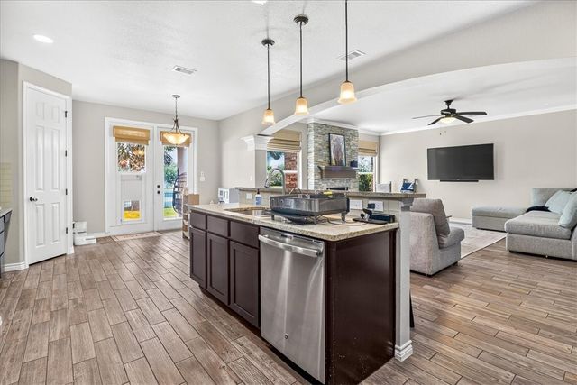 7622 Rancho Vista Blvd W, Corpus Christi, TX 78414