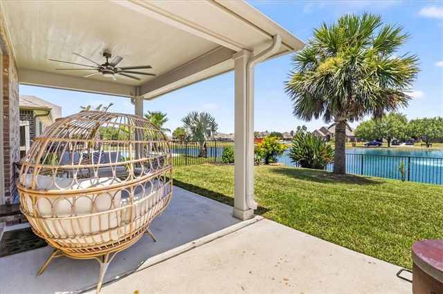 7622 Rancho Vista Blvd W, Corpus Christi, TX 78414
