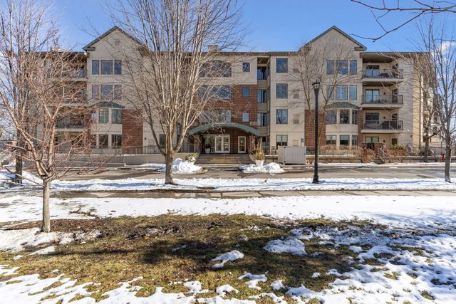 5225 Grandview Square 313, Edina, MN 55436