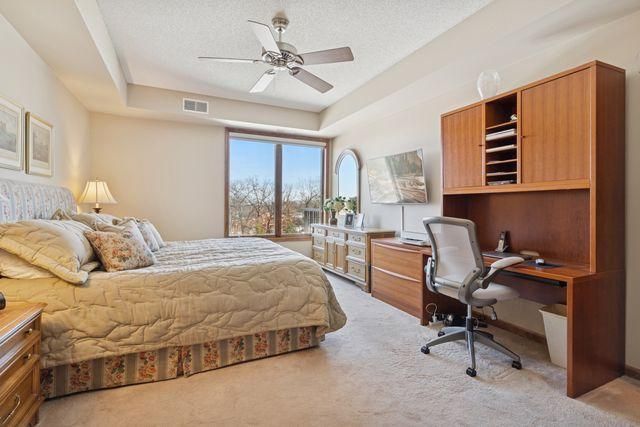 5225 Grandview Square 313, Edina, MN 55436