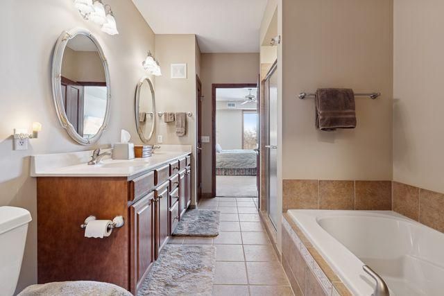 5225 Grandview Square 313, Edina, MN 55436