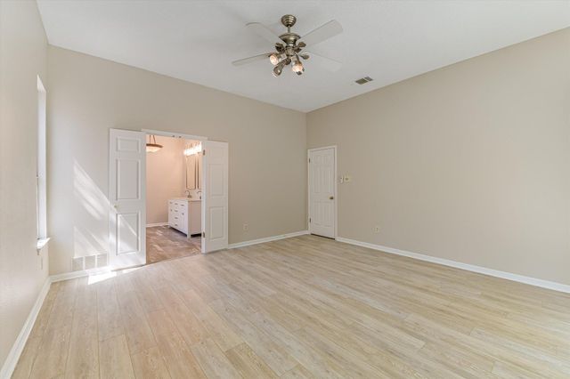 7304 Halbert DR, Austin, TX 78750