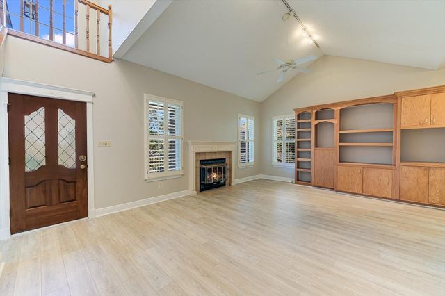 7304 Halbert DR, Austin, TX 78750