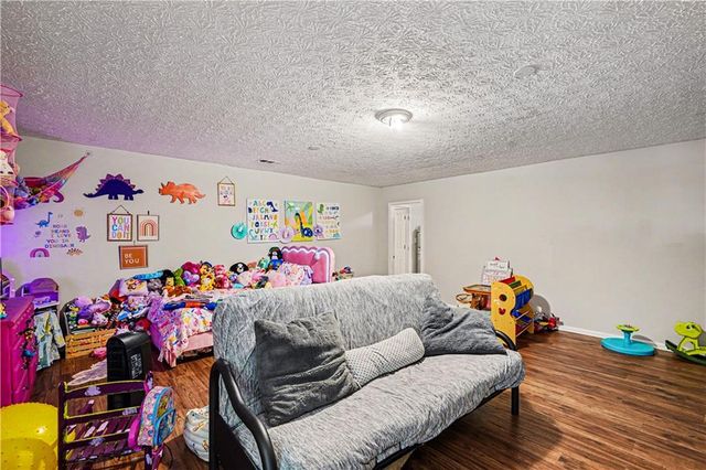 345 Summer Drive, Gay, GA 30218