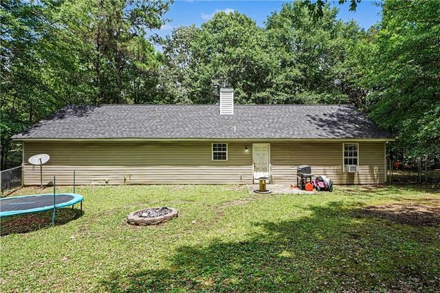 345 Summer Drive, Gay, GA 30218