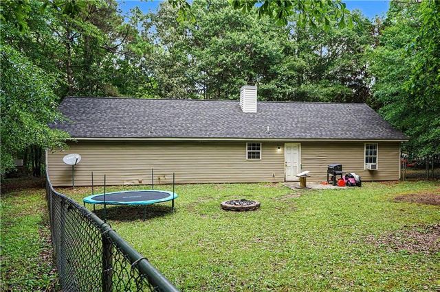345 Summer Drive, Gay, GA 30218