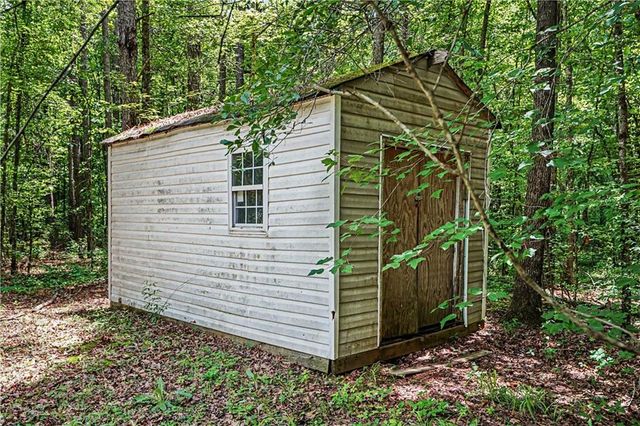 345 Summer Drive, Gay, GA 30218