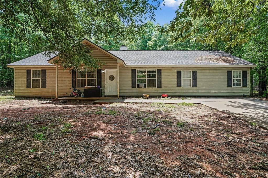 345 Summer Drive, Gay, GA 30218