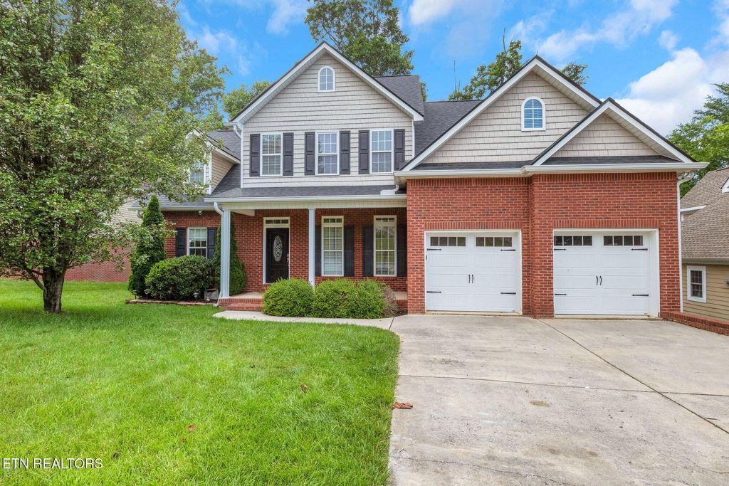 2739 Macy Blair Rd, Knoxville, TN 37931