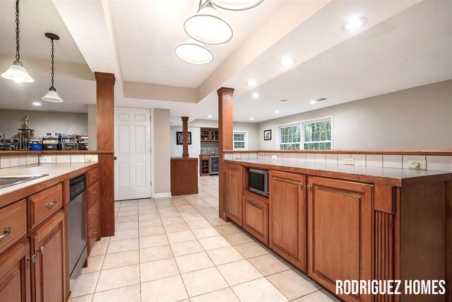 3890 Clearview Street, Grand Rapids, MI 49546