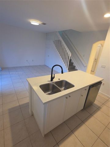 2532 SW 85th Ter 102, Miramar, FL 33025