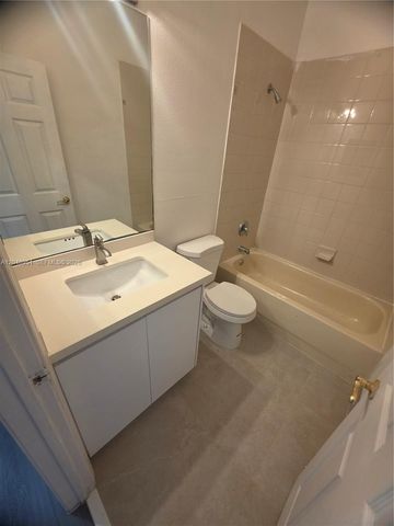 2532 SW 85th Ter 102, Miramar, FL 33025