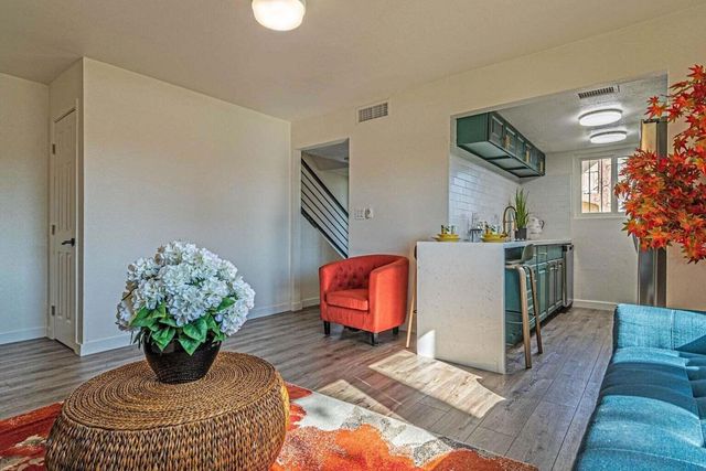7126 N 19th Avenue Unit 180, Phoenix, AZ 85021