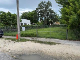 1036 NW 31st Street, Miami, FL 33127