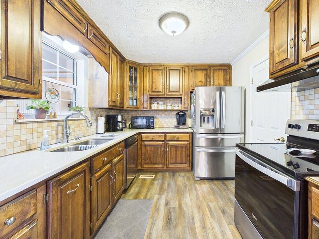 128 County Road 101, Riceville, TN 37370