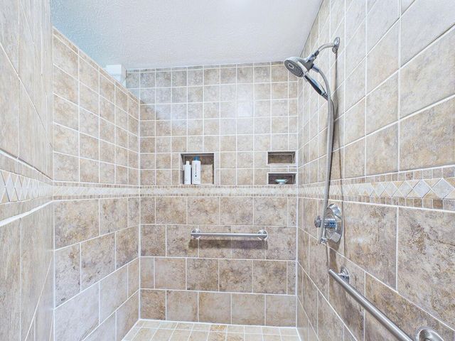128 County Road 101, Riceville, TN 37370