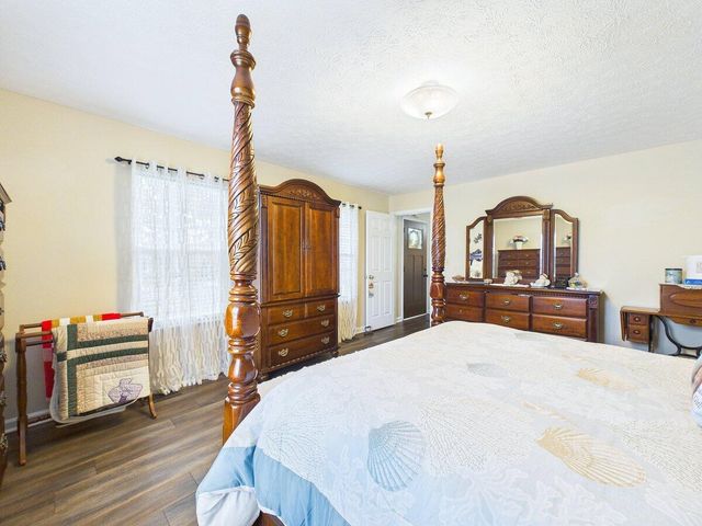 128 County Road 101, Riceville, TN 37370