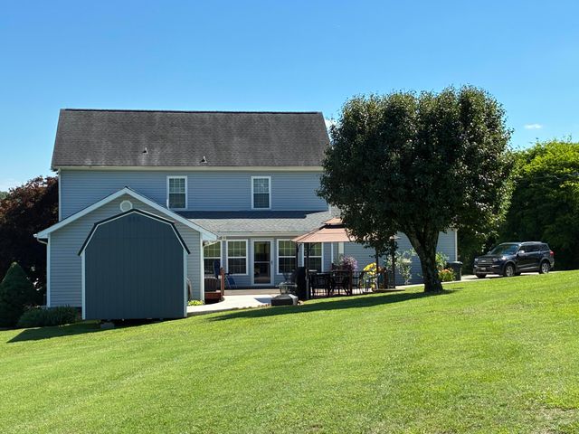 128 County Road 101, Riceville, TN 37370