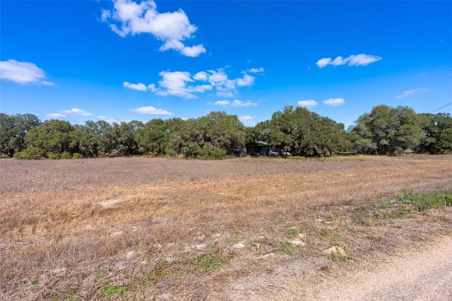 1060 Jessica Ln, Garwood, TX 77442