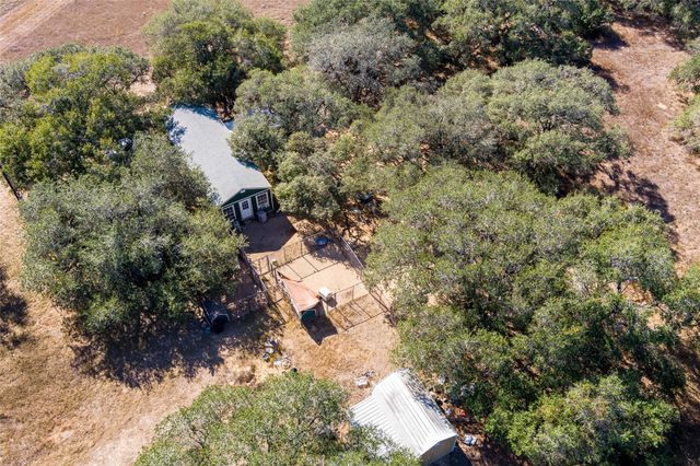 1060 Jessica Ln, Garwood, TX 77442