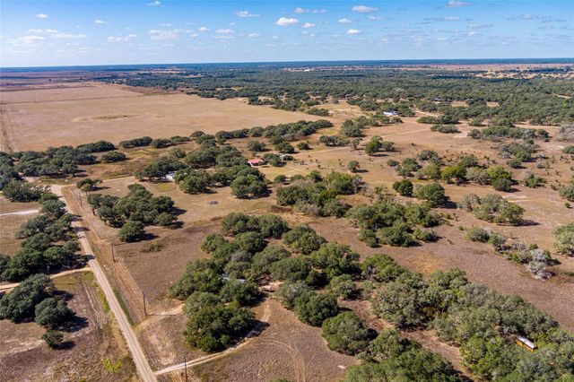 1060 Jessica Ln, Garwood, TX 77442