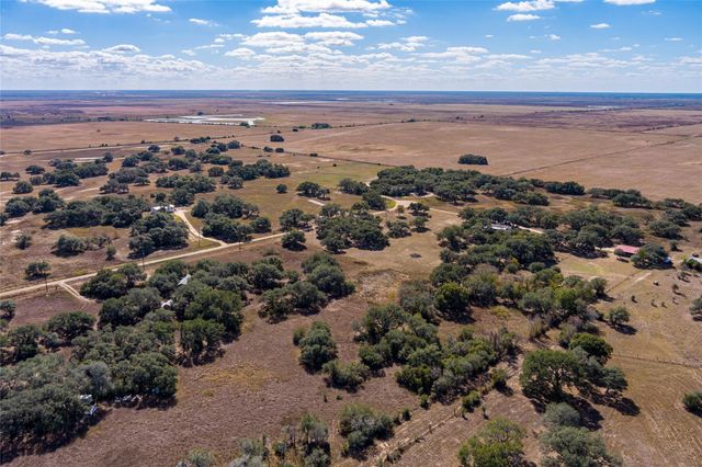 1060 Jessica Ln, Garwood, TX 77442