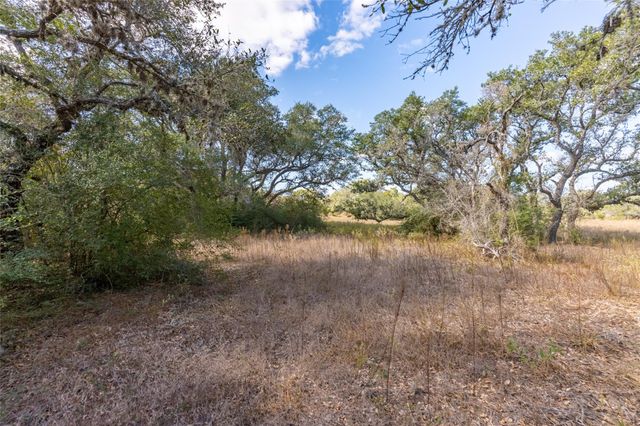 1060 Jessica Ln, Garwood, TX 77442