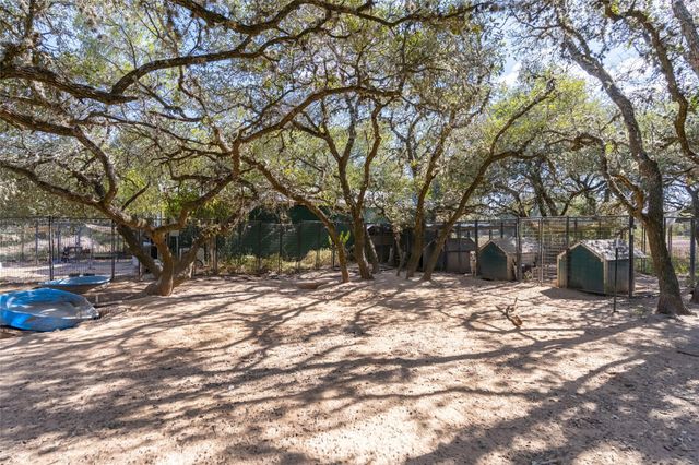 1060 Jessica Ln, Garwood, TX 77442