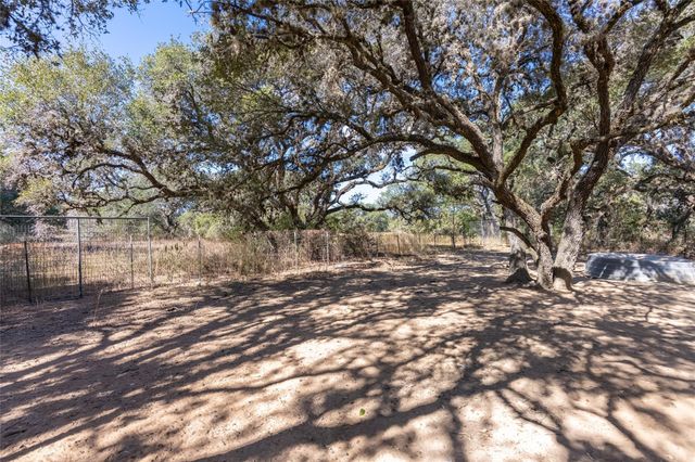 1060 Jessica Ln, Garwood, TX 77442