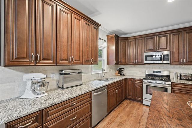 613 Leah Drive, Powder Springs, GA 30127