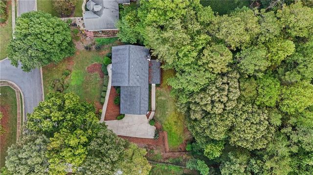 613 Leah Drive, Powder Springs, GA 30127