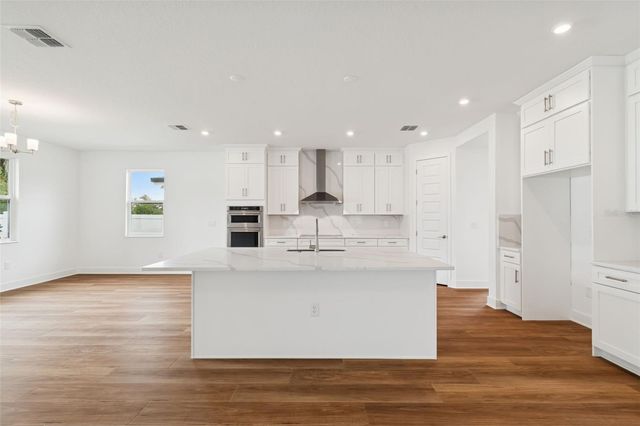 804 W PENINSULAR STREET, Tampa, FL 33603