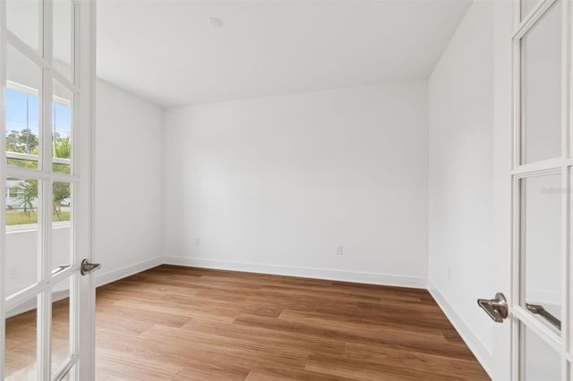 804 W PENINSULAR STREET, Tampa, FL 33603