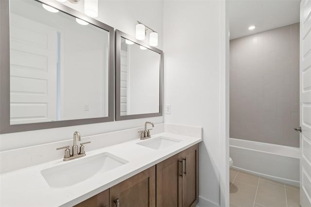 804 W PENINSULAR STREET, Tampa, FL 33603