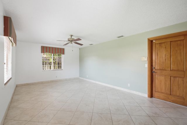 4778 Blue Pine Circle, Lake Worth, FL 33463