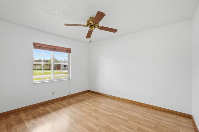 4778 Blue Pine Circle, Lake Worth, FL 33463