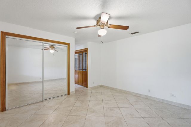 4778 Blue Pine Circle, Lake Worth, FL 33463