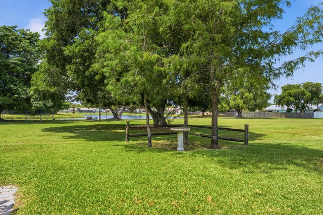 4778 Blue Pine Circle, Lake Worth, FL 33463