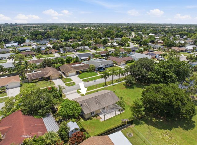 4778 Blue Pine Circle, Lake Worth, FL 33463