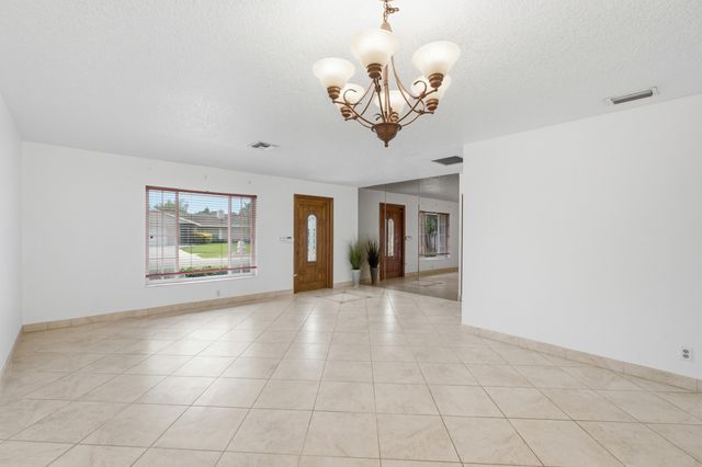4778 Blue Pine Circle, Lake Worth, FL 33463